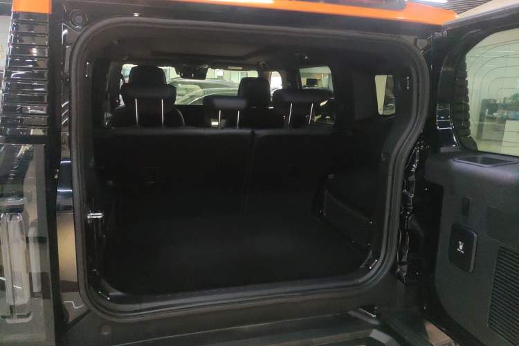 Used JETOUR Traveler 2023 2.0T All-Wheel Drive Conquer PRO Trunk