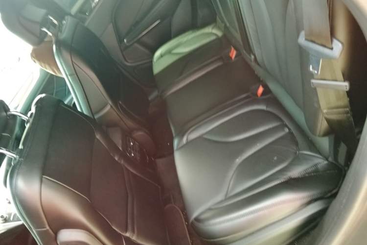 Used Lincoln MKC 2017 2.0T Two-Wheel-Drive Luxury Edition
