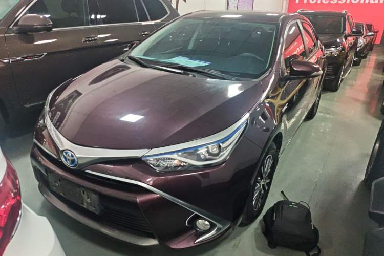 Used Toyota Levin 2016 Dual-Engine 1.8H GS E-CVT Elite Model with Sunroof