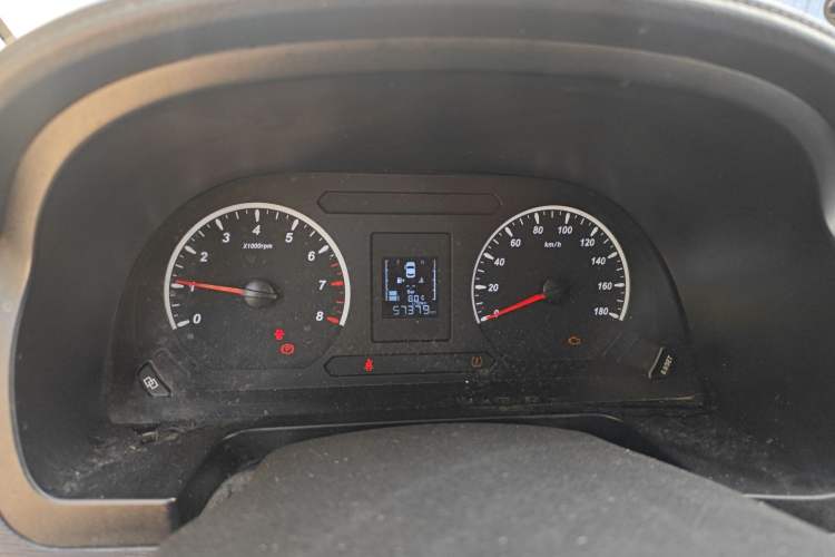 Used FORTHING Lingzhi 2022 M5L 1.6L Utility Model 7 Seats Instrument Cluster