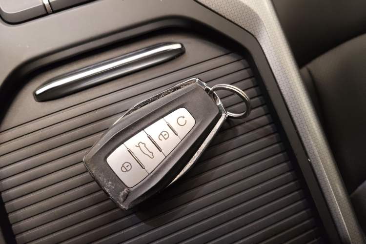 Used Geely Auto Haoyue 2020 1.8TD DCT Flagship 7-Seater
