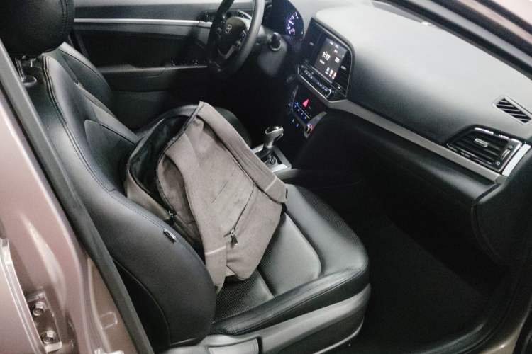 Used Hyundai Elantra (6th Generation / Lingdong) 2016 1.6L Automatic ZhiXuan – Elite Version