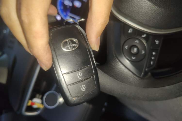 Used Toyota FRONTLANDER 2023 2.0L CVT Elite Edition