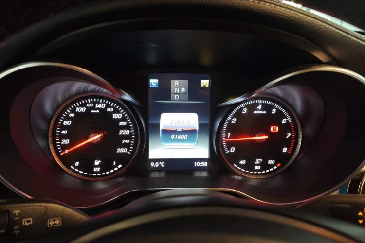 Used Mercedes-Benz GLC 2019 Facelift GLC 260 L 4MATIC Luxury Model
