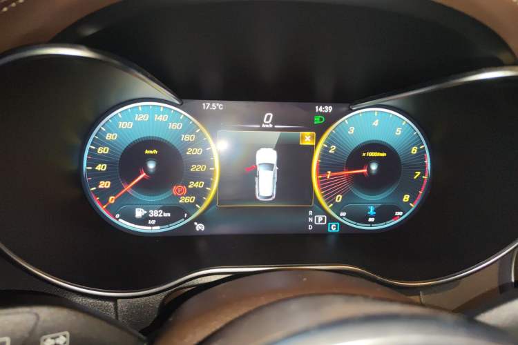 Used Mercedes-Benz GLC 2020 Facelift GLC 260 L 4MATIC Luxury Edition Instrument Cluster