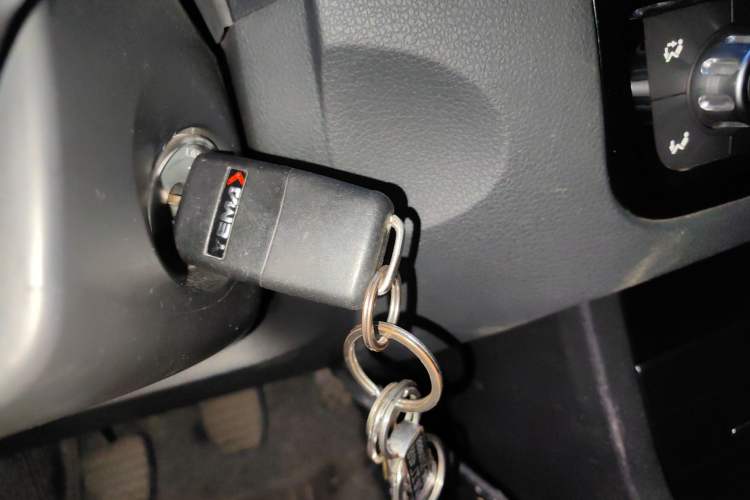 Used Yema T70 2016 Upgraded Model 1.8L Manual Elite Version Vehicle Key