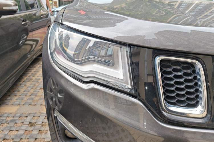 Used Jeep Compass 2019 220T Automatic Family Edition