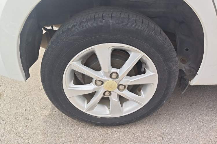 Used Toyota YARiS L Zhi Xuan 2014 1.3E Manual Charm Edition
