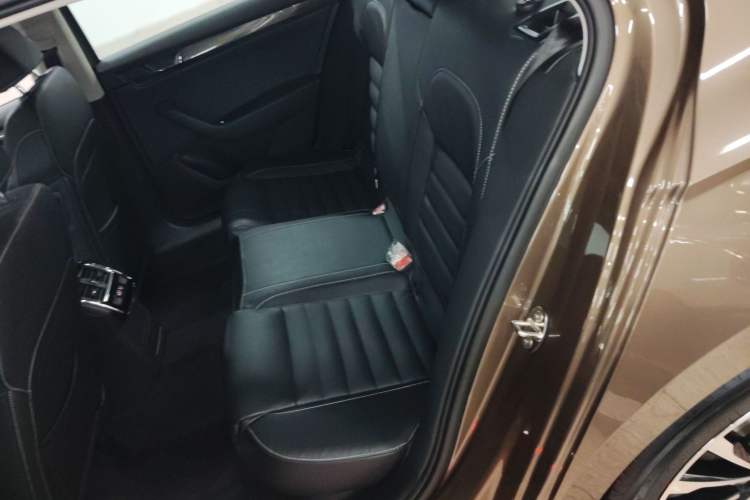 Used Skoda Superb 2016 TSI330 DSG Smart Drive Edition
