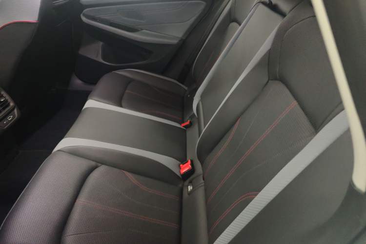 Used Volkswagen Lamando 2024 Lavida L 280TSI DSG Cool & Spicy Edition Left Rear Seat