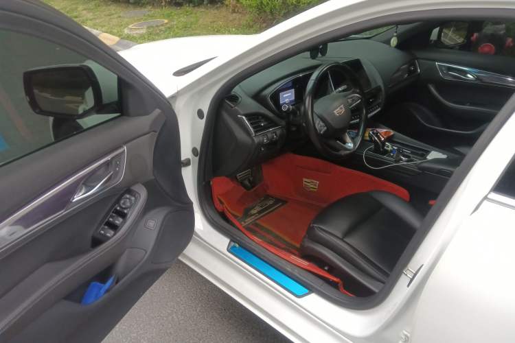 Used Cadillac CT5 2020 28T Fashion Edition Driver Seat