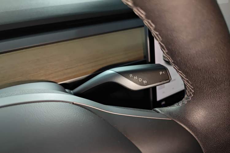 Used Tesla Model Y 2021 Long-Range All-Wheel-Drive Version 3D7