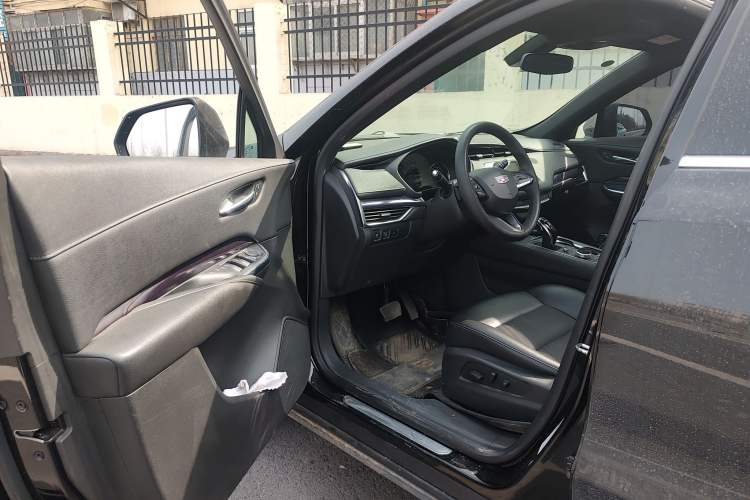 Used Cadillac XT4 2021 28T Two-Wheel Drive Tech Edition