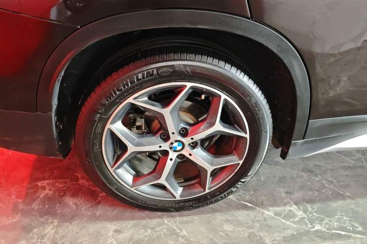 Used BMW X1 2016 xDrive20Li Luxury Model
