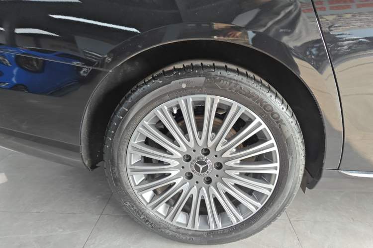 Used Mercedes-Benz E-Class 2023 Updated E 300 L Fashion Edition