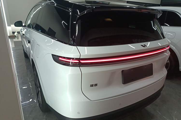 Used Li Auto i8 2025 Model Standard Version