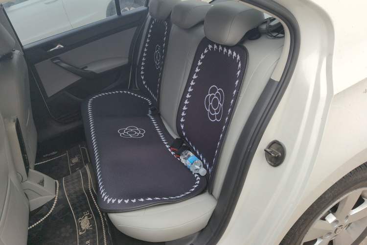 Used Skoda Rapid 2013 1.6L Automatic Smart Selection Model