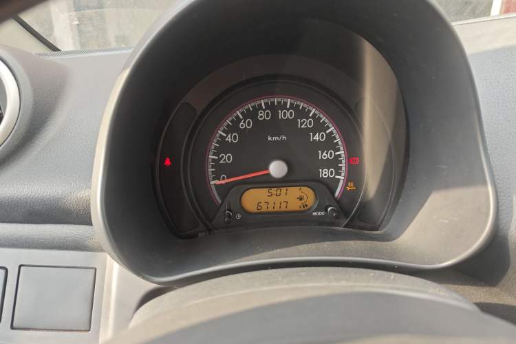 Used Suzuki Alto 2013 Revised Version 1.0L Manual Comfort Edition
