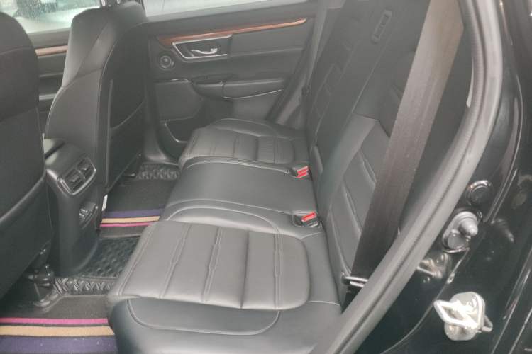 Used Honda CR-V 2021 240TURBO CVT 2WD Fashion Edition
