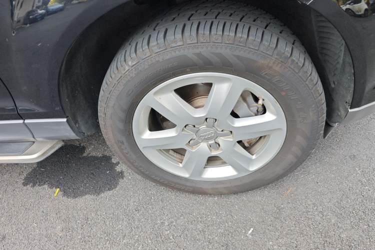 Used Audi Q7 2014 35 TFSI Ambition Edition Right Front Wheel Hub