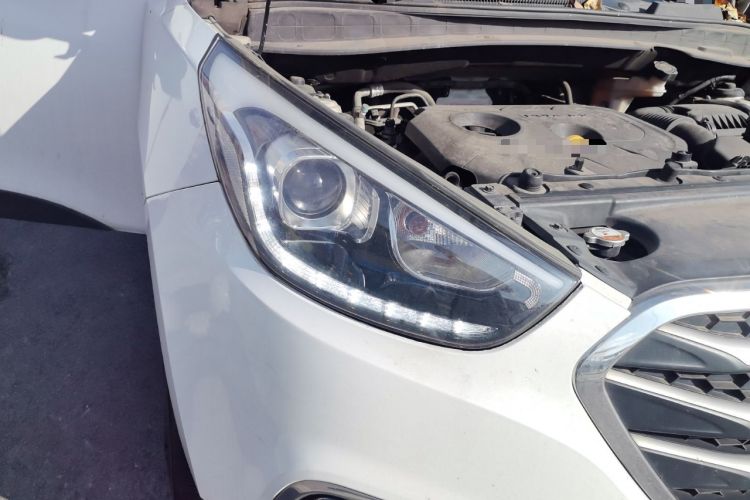 Used Hyundai ix35 2015 2.0L Automatic 2WD Smart Version China V Standard
