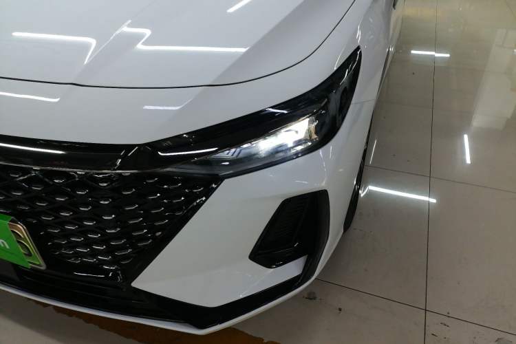 Used Chery Fengyun A8 2025 Model 70km Basic Version