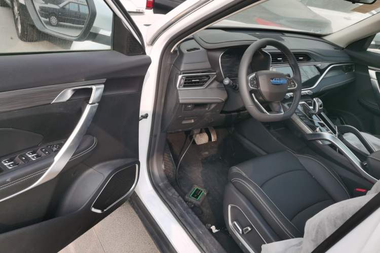 Used Farizon FX 2021 1.8T Smart Connect 5-Seater
