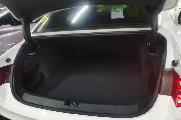 Used Xiaomi Auto SU7 Ultra 2025 Ultra Model Trunk
