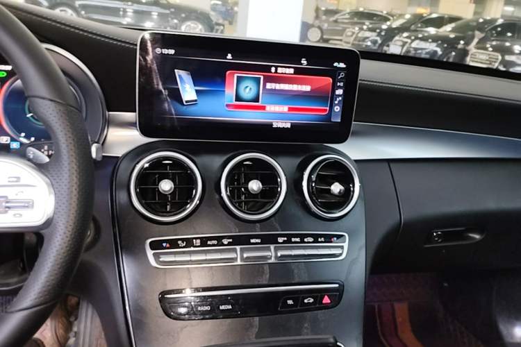 Used Mercedes-Benz C-Class 2021 C 200 L Fashion Edition Sport Version Audio And AC Panel