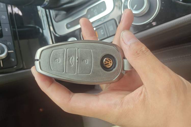 Used Volkswagen Touareg 2017 3.0 TSI Touareg Model Vehicle Key