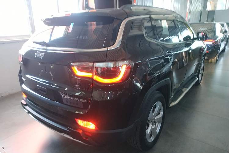Used Jeep Compass 2019 220T Automatic Family Edition