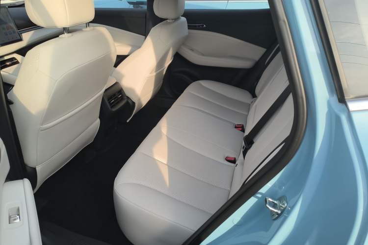 Used Baojun Yunhai 2024 600km Pure Electric Version
