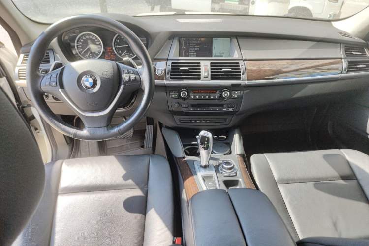 Used BMW X6 2014 xDrive35i U.S. specification