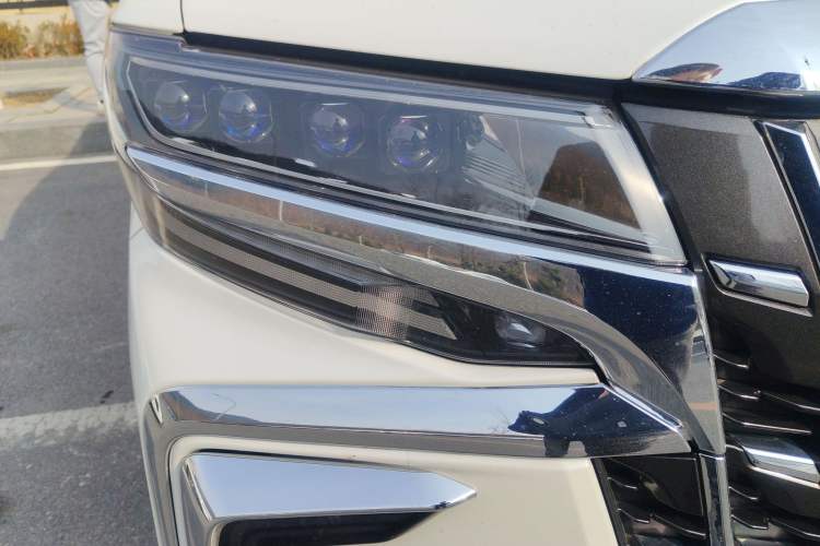 Used Toyota Alphard 2021 Dual-Engine 2.5L Prestige Edition
