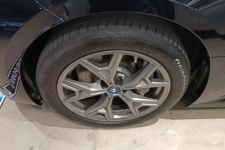 Used BMW i3 2024 eDrive 35 L