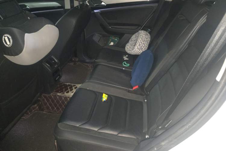 Used Volkswagen Tayron 2019 330TSI Two-Wheel Drive Luxury Model China VI Standard