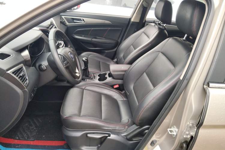 Used CHANGAN CS75 2016 2.0L Manual Luxury Version China IV Standard