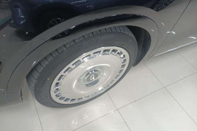 Used Hima AITO M9 2025 Extended-Range Ultra Version 52 kWh 6-Seater