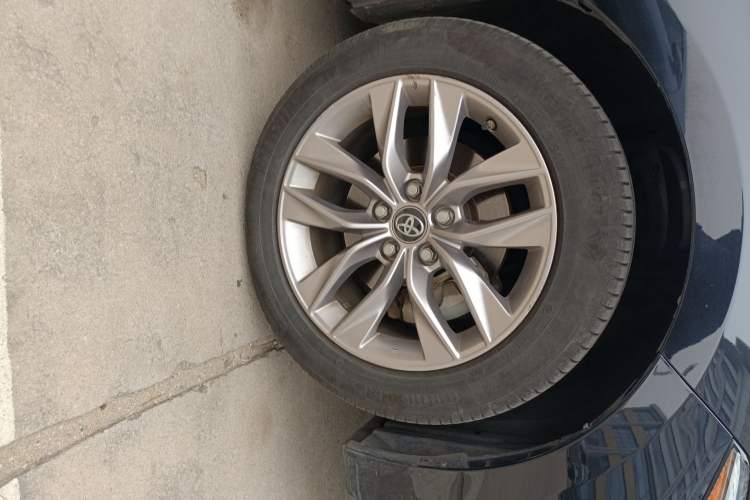 Used Toyota Avalon 2019 2.0L Ambition Edition China VI