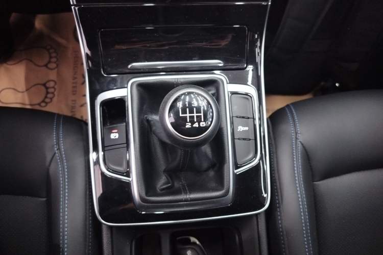 Used Roewe RX5 2020 PLUS 300TGI Manual Ali National Style Luxury Edition