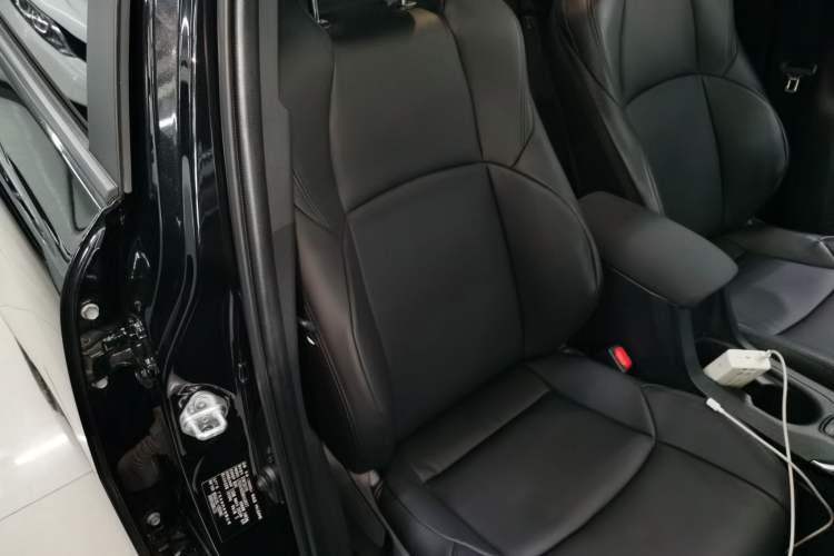 Used Toyota FRONTLANDER 2024 2.0L CVT Leading Edition Right Front Seat