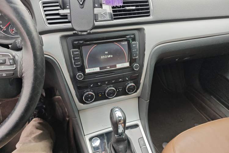 Used Volkswagen Passat 2014 1.8TSI DSG Prestige Navigation Edition
