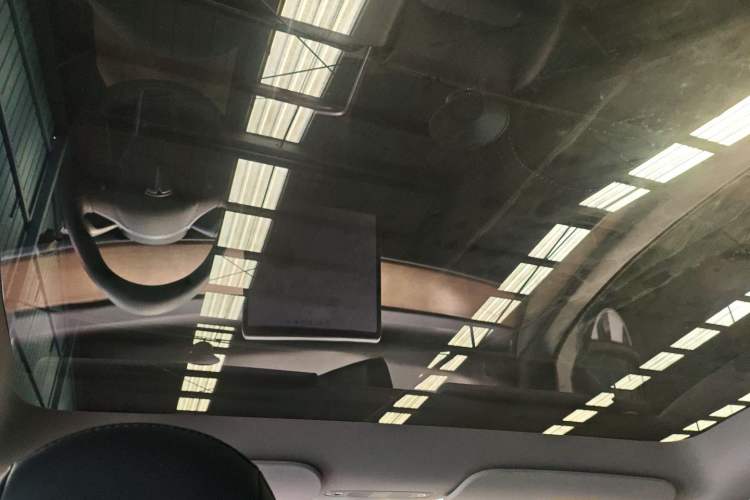 Used Tesla Model Y 2021 Long-Range All-Wheel-Drive Version