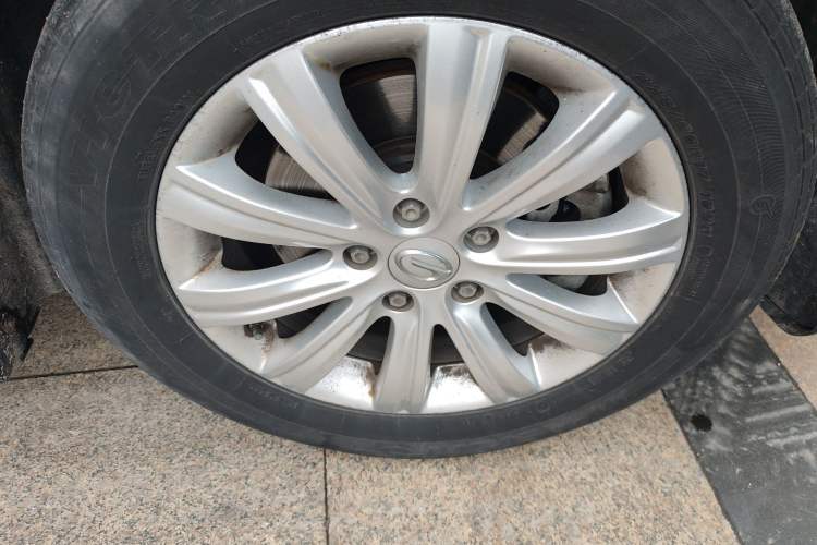Used GAC Trumpchi M8 2020 Flagship Model 390T Luxury Edition Right Front Wheel Hub