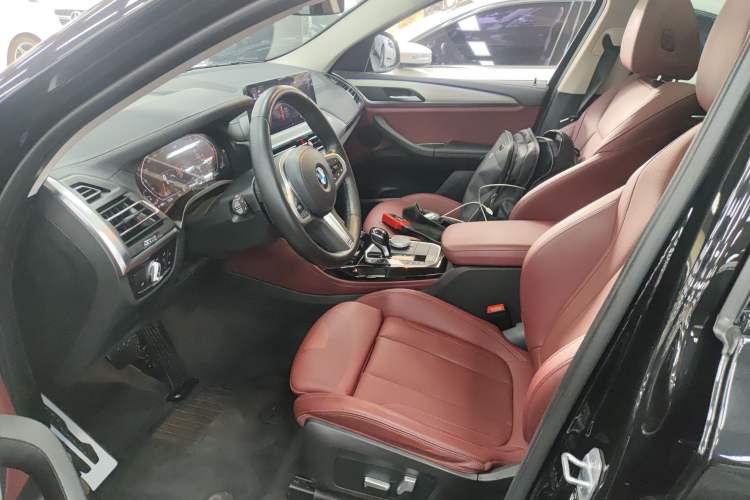 Used BMW X4 2022 xDrive 25i M Sport Package
