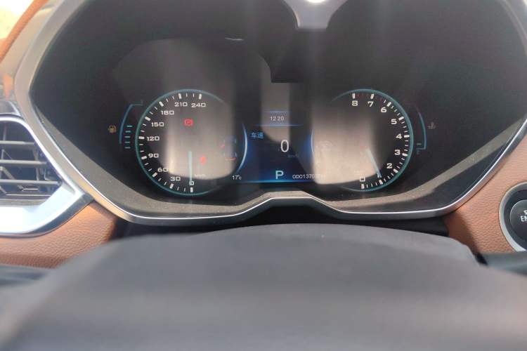 Used Soueast DX7 2017 1.5T Automatic Glory Edition
