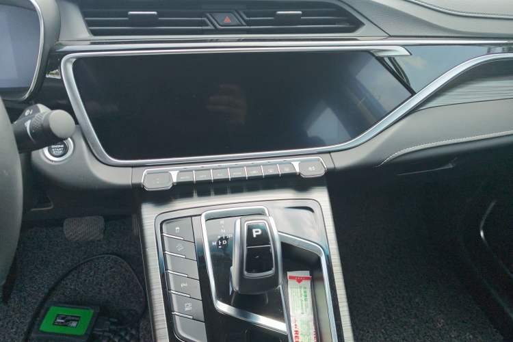 Used Farizon FX 2020 1.8T Smart Edition 4-Seater Audio And AC Panel