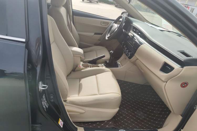 Used Toyota Corolla 2014 1.6L Manual GL Right Front Seat