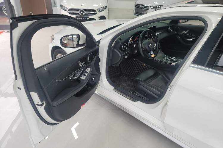 Used Mercedes-Benz C-Class 2018 C 180 L Fashion Edition Sport Version