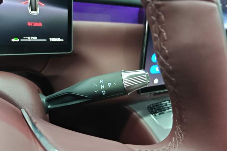 Used VOYAH Titan 2026 Model Max+ Gear Lever